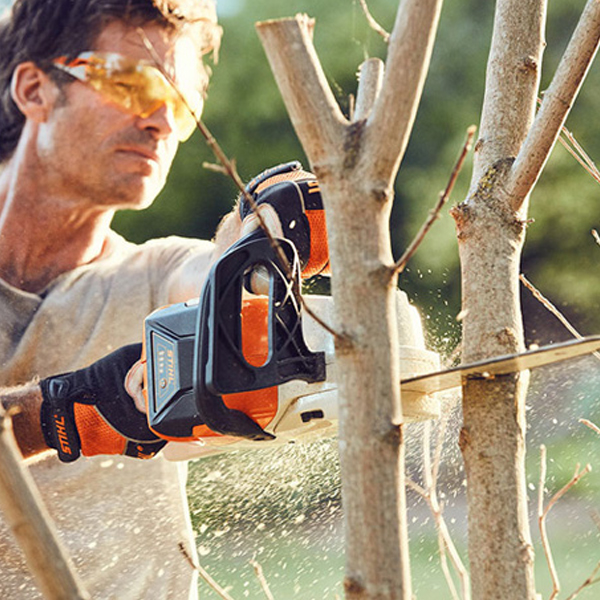 STIHL MSA 120 36 Volt C-B Kit Includes AK 20 Battery - The Chain Saw Centre